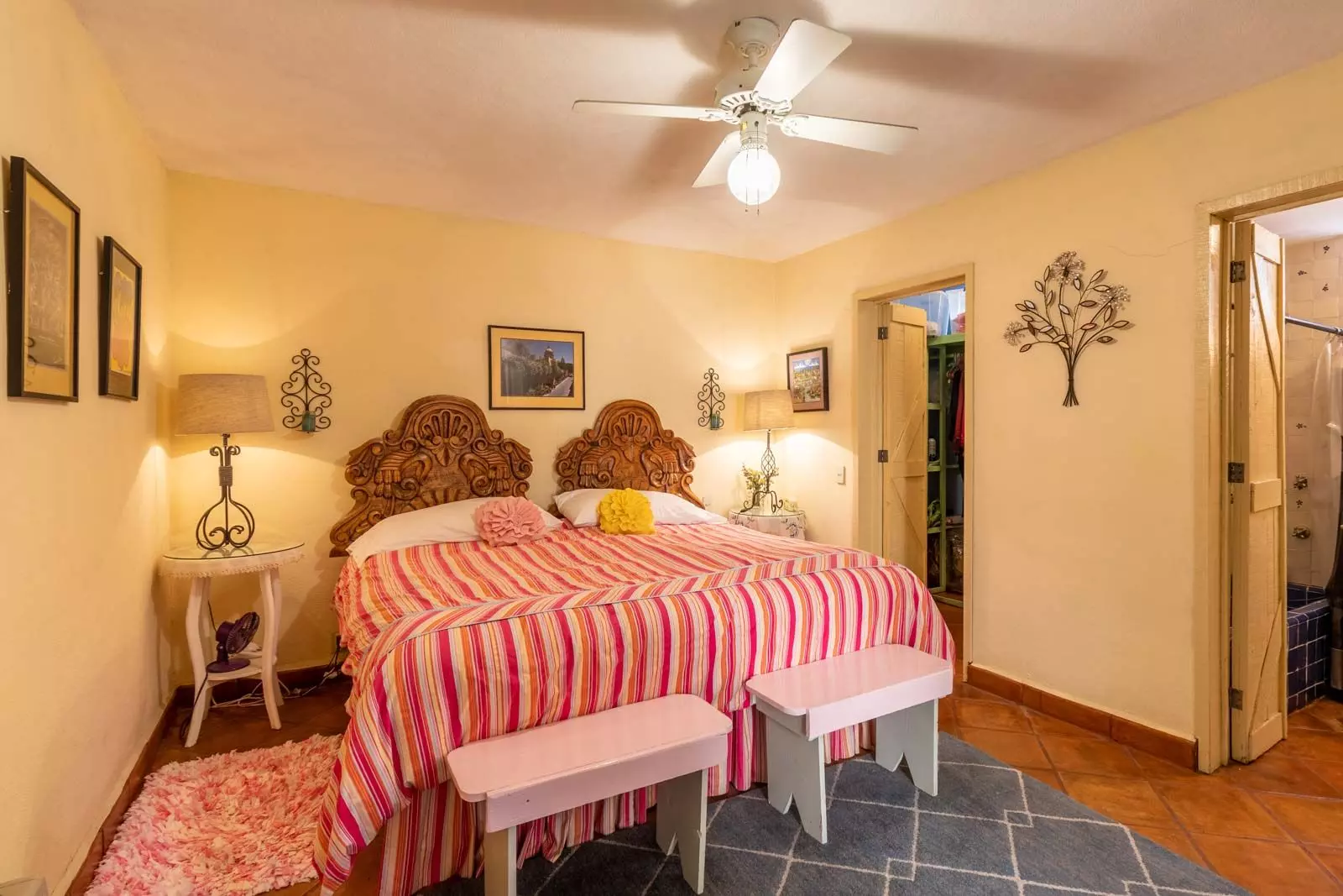 Rosal 26B — San Antonio, San Miguel de Allende — photo 7 — sunlit master suite, colonial charm