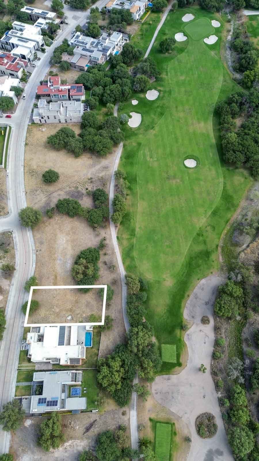 Lot Marialba 68 — Club de Golf Ventanas, San Miguel de Allende — photo 16 — expansive estate with manicured golf course views