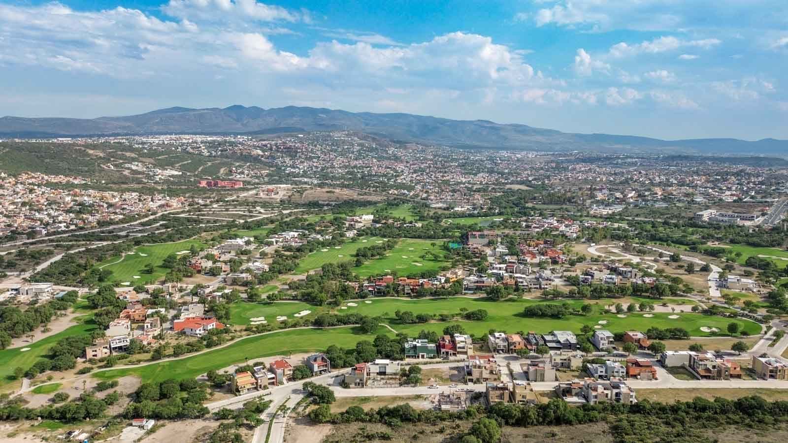 Lot Marialba 68 — Club de Golf Ventanas, San Miguel de Allende — photo 13 — panoramic valley views, verdant countryside escape