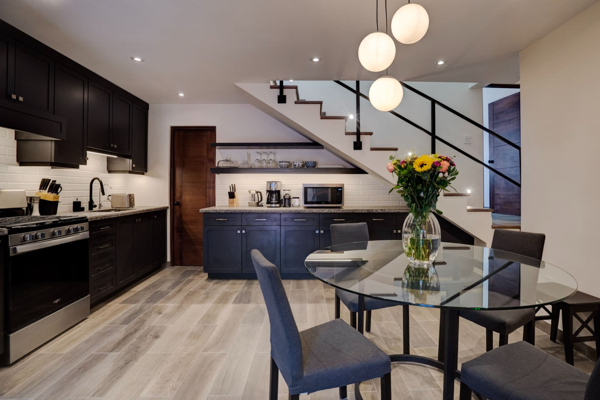 Casa Refugio Sur # 20A — San Antonio, San Miguel de Allende — photo 3 — contemporary elegance meets open-plan luxury living