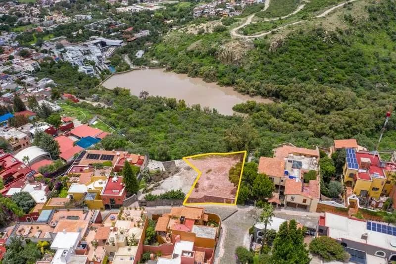 Montitlan, Part 2 — Balcones, San Miguel de Allende — photo 2 — panoramic hillside views, verdant surroundings