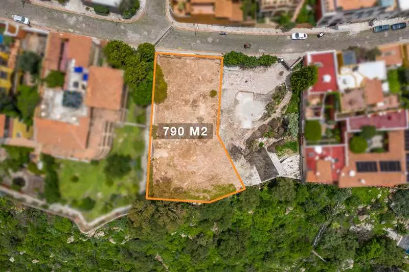 Montitlan, Part 2 — Balcones, San Miguel de Allende — photo 11 — expansive canvas for architectural vision