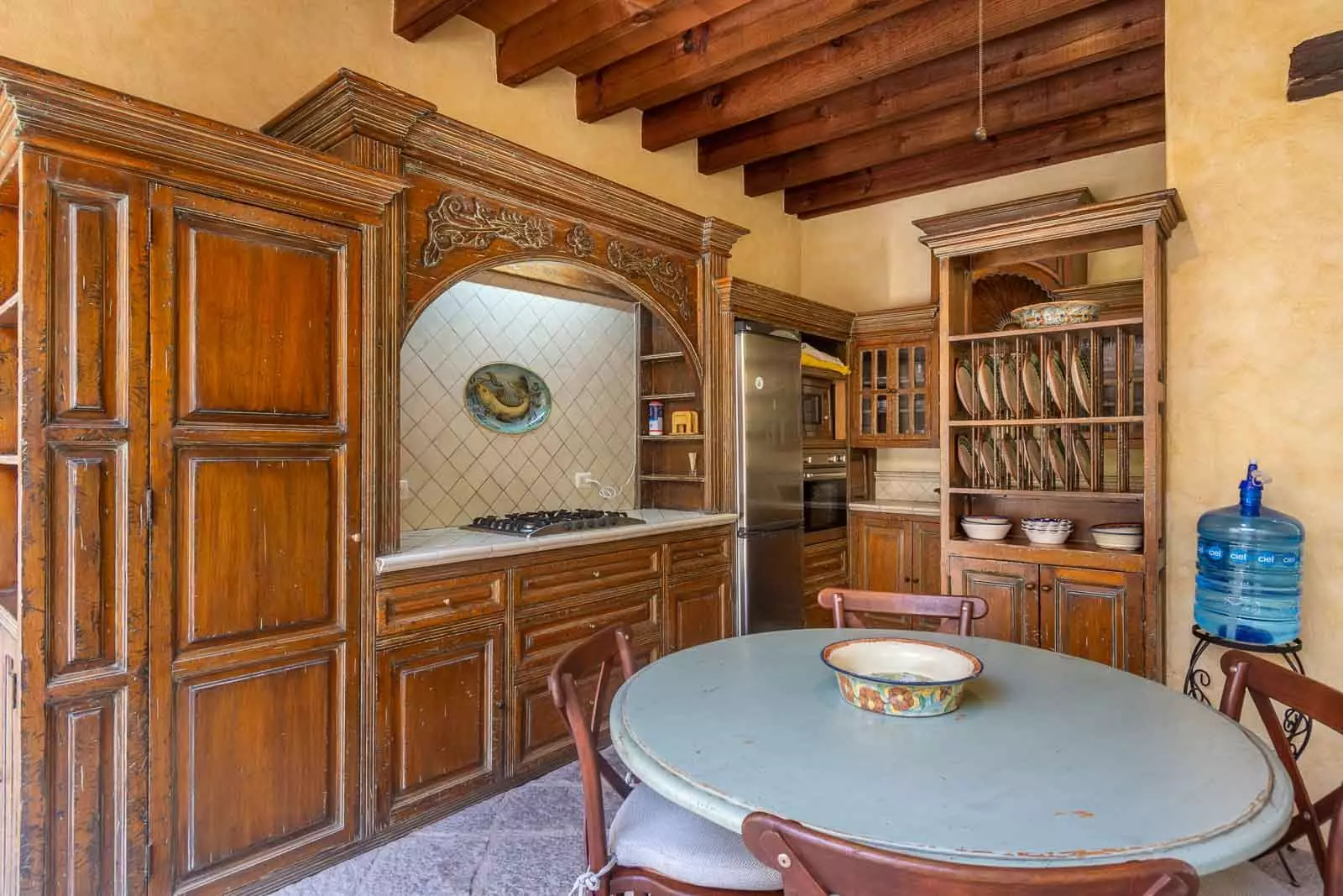 Casa la Perla — Ojo de Agua, San Miguel de Allende — photo 14 — rustic charm meets culinary elegance