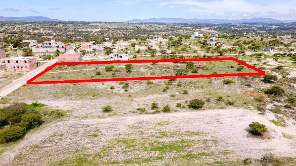Lote Serenidad — Capadero (San Isidro Capadero), San Miguel de Allende — photo 2 — expansive canvas, mountain views, development potential