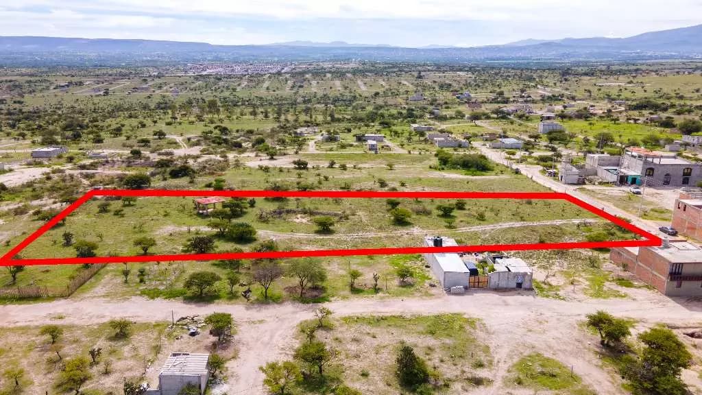 Lote Serenidad — Capadero (San Isidro Capadero), San Miguel de Allende — photo 5 — expansive verdant land with panoramic mountain views