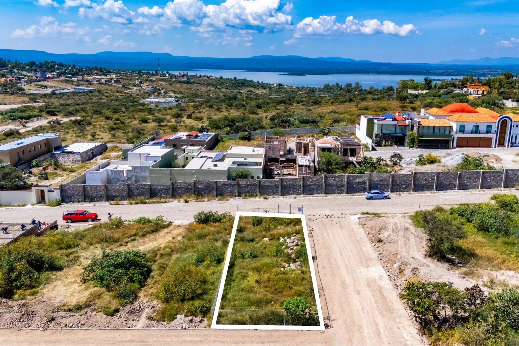 Don Diego Lot — Don Diego, San Miguel de Allende — photo 2 — panoramic lakeside lot, mountain vistas