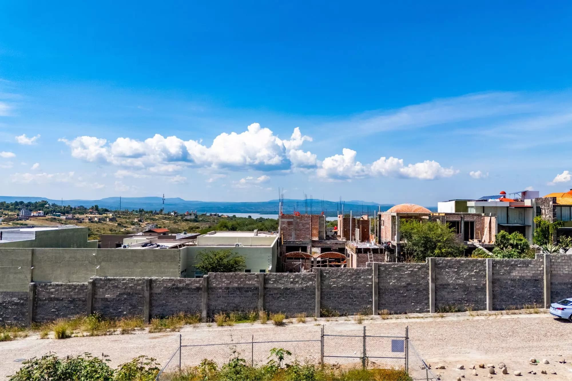 Don Diego Lot — Don Diego, San Miguel de Allende — photo 8 — panoramic lakeside development opportunity awaits