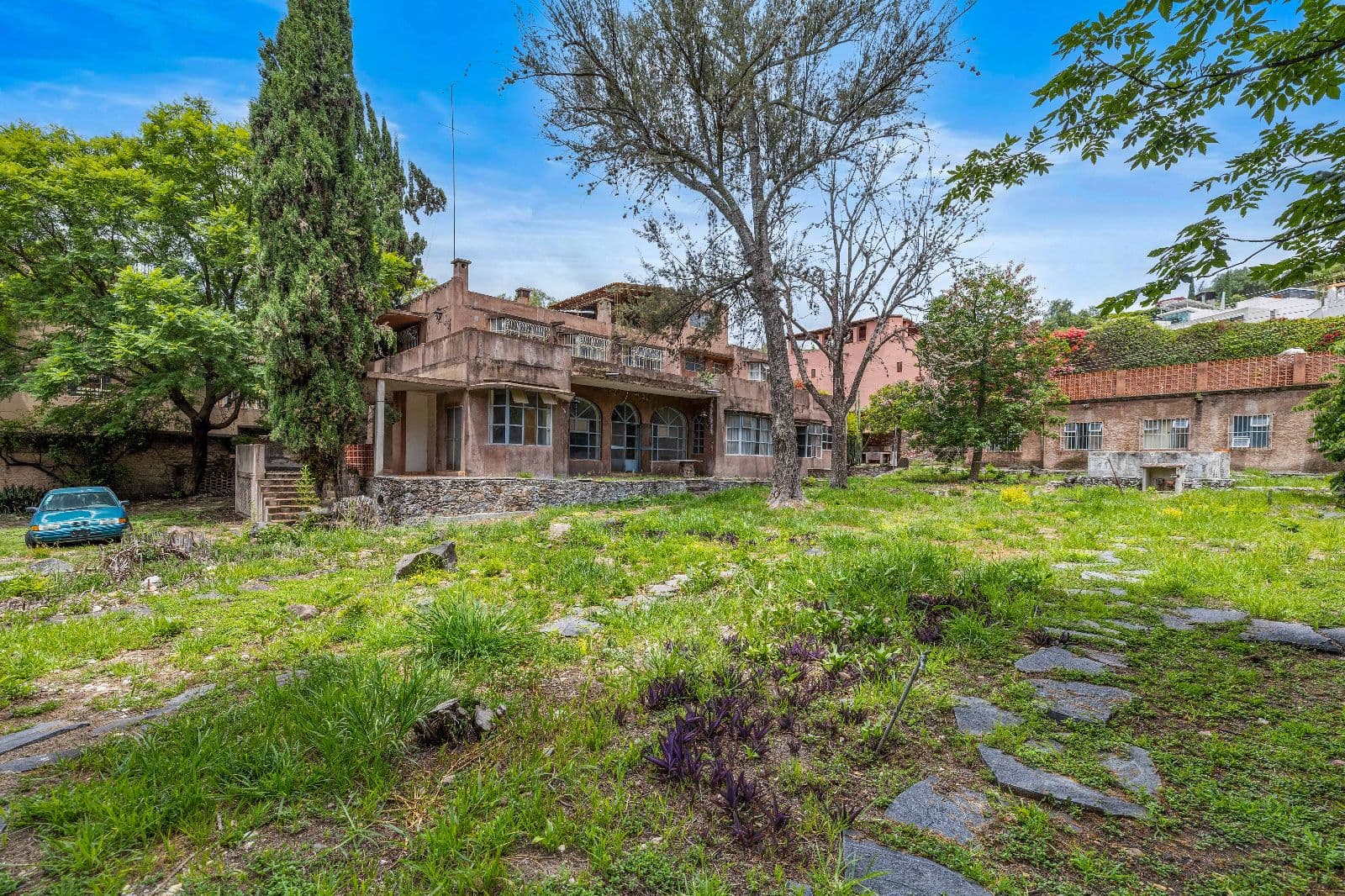 Lote Esquina — Guadiana, San Miguel de Allende — photo 11 — charming hacienda with authentic potential