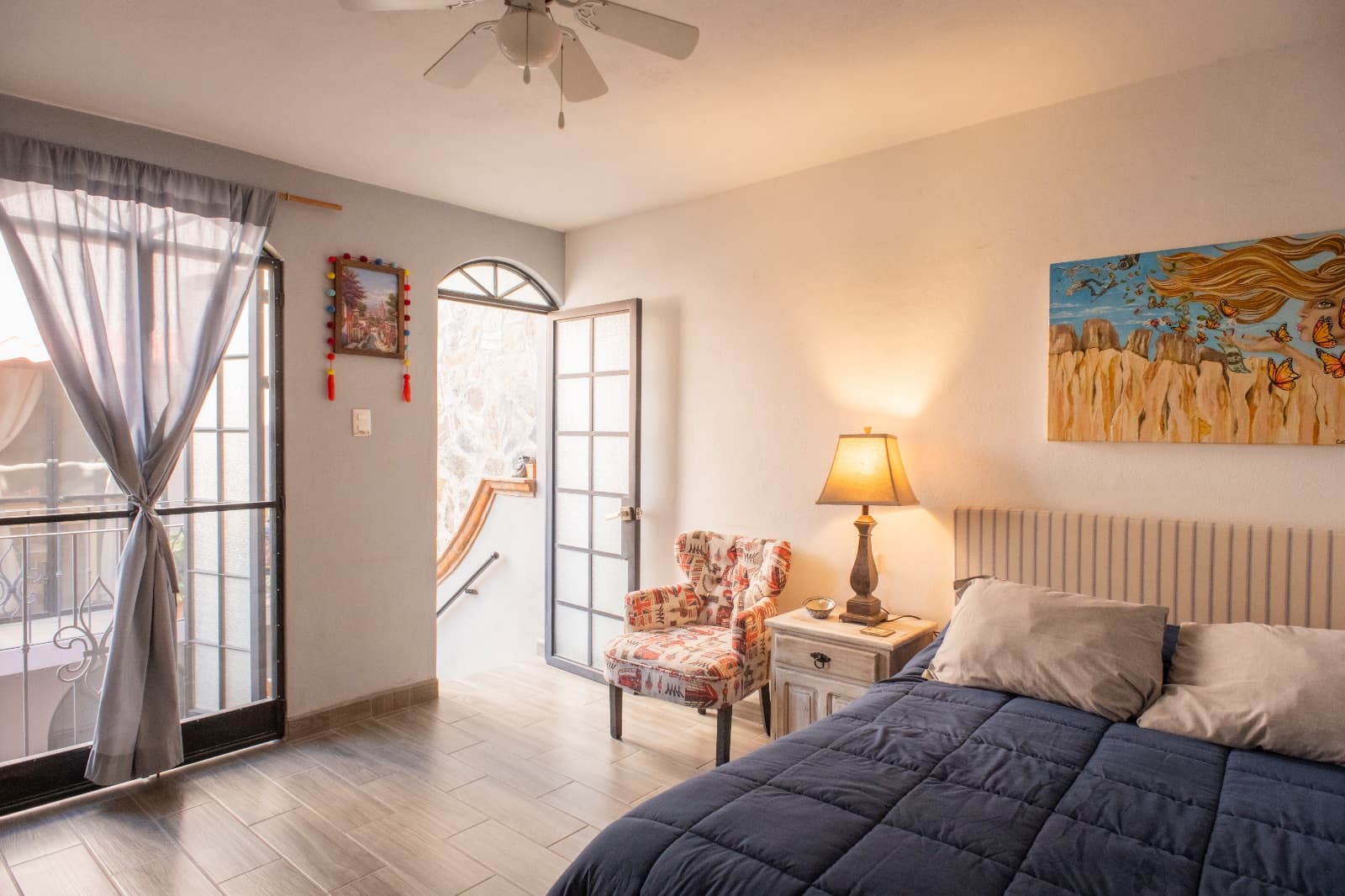The Nest — San Antonio, San Miguel de Allende — photo 3 — luminous bedroom, breathtaking mountain vistas