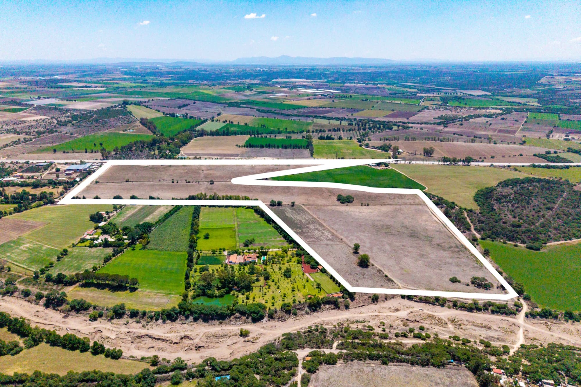 Macro lote Rancho Alegre — Centro, San Miguel de Allende — photo 5 — expansive agricultural land, breathtaking valley vistas