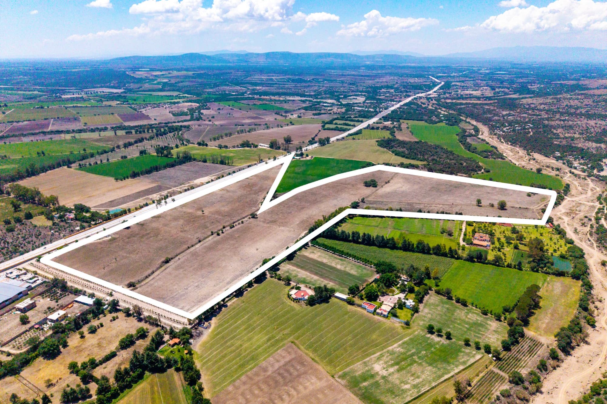 Macro lote Rancho Alegre — Centro, San Miguel de Allende — photo 4 — expansive agricultural land, development potential