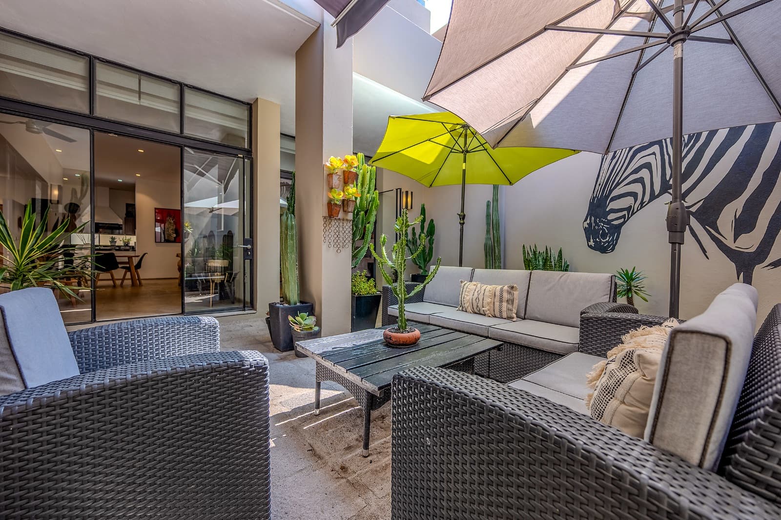 Modern Ground-Level Condo Near Centro