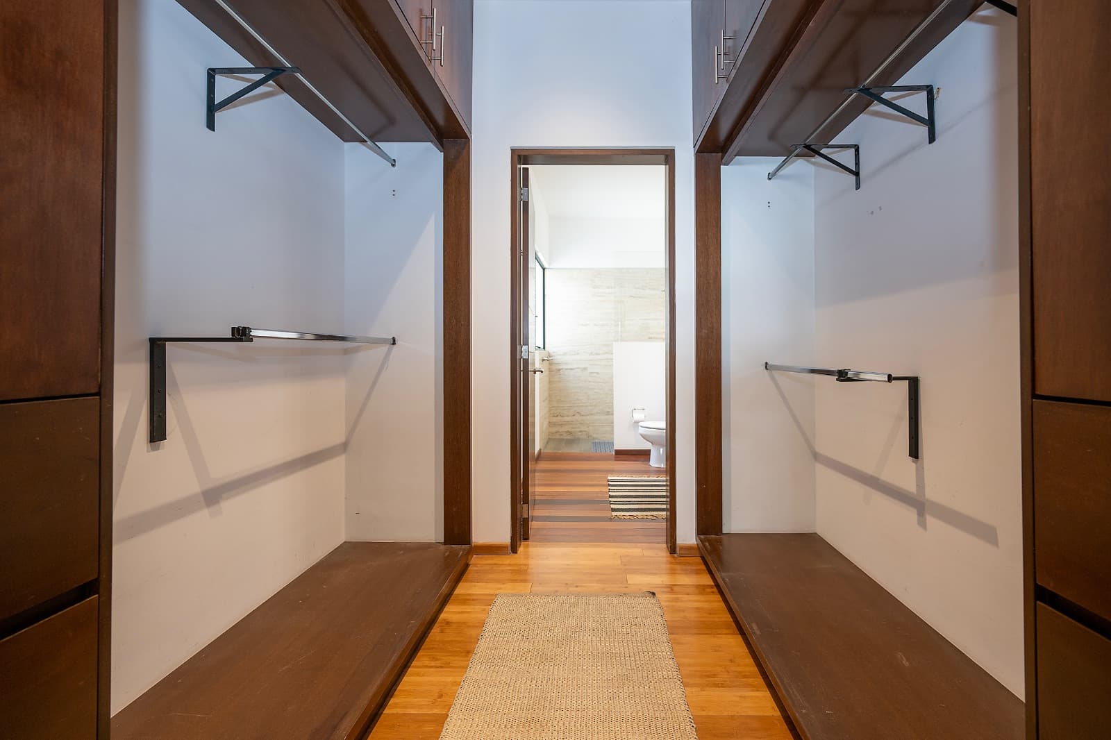 Modern Ground-Level Condo Near Centro — San Antonio, San Miguel de Allende — photo 7 — spacious walk-in closets, abundant natural light