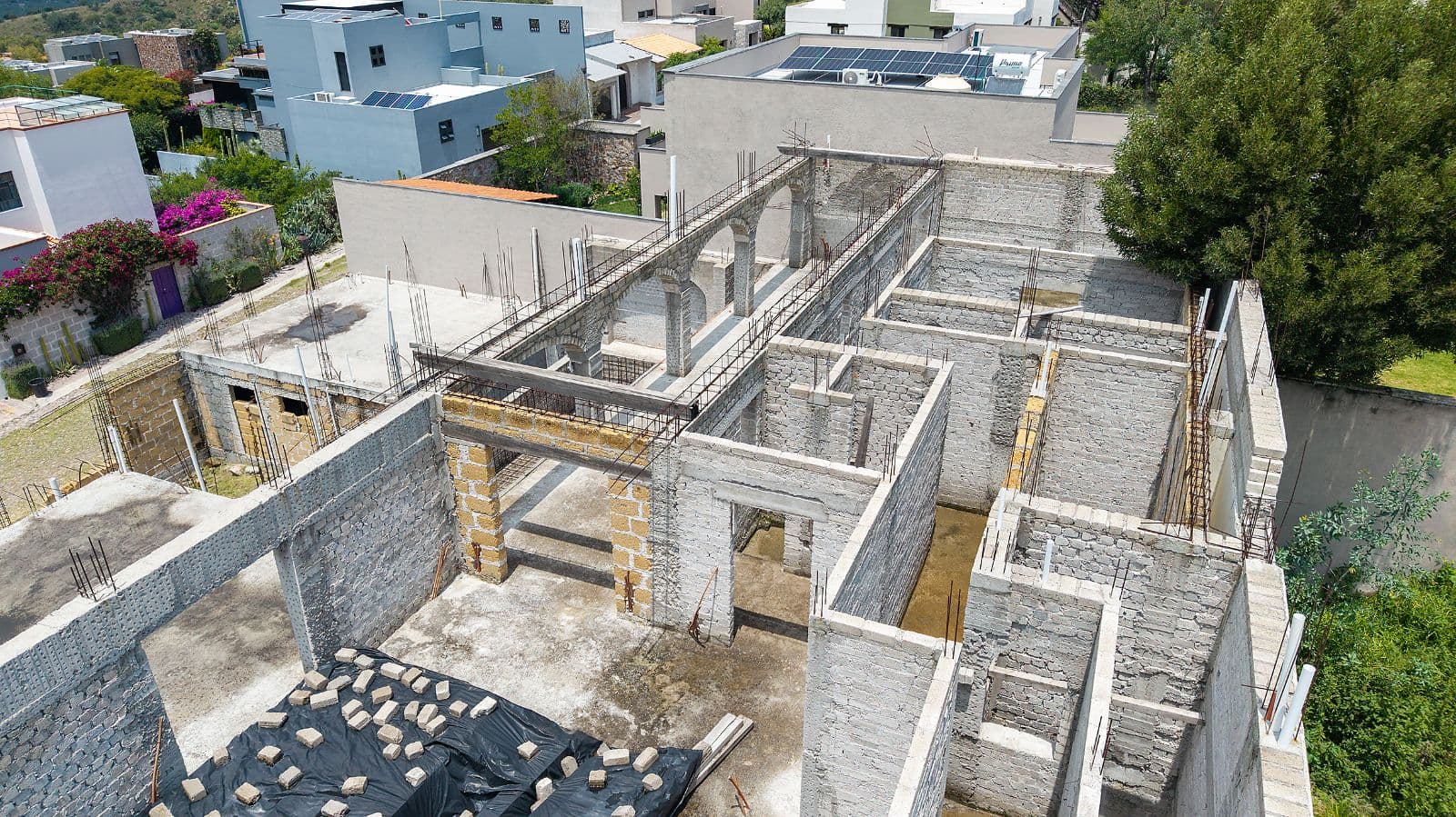 Casa Visión — Rinconada de Los Balcones, San Miguel de Allende — photo 13 — contemporary construction with architectural potential