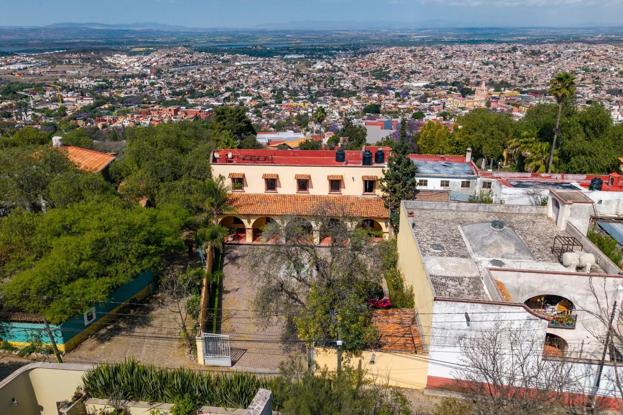 Hotel Mirador del Frayle — La Palmita, San Miguel de Allende — photo 21 — charming colonial estate, panoramic valley views