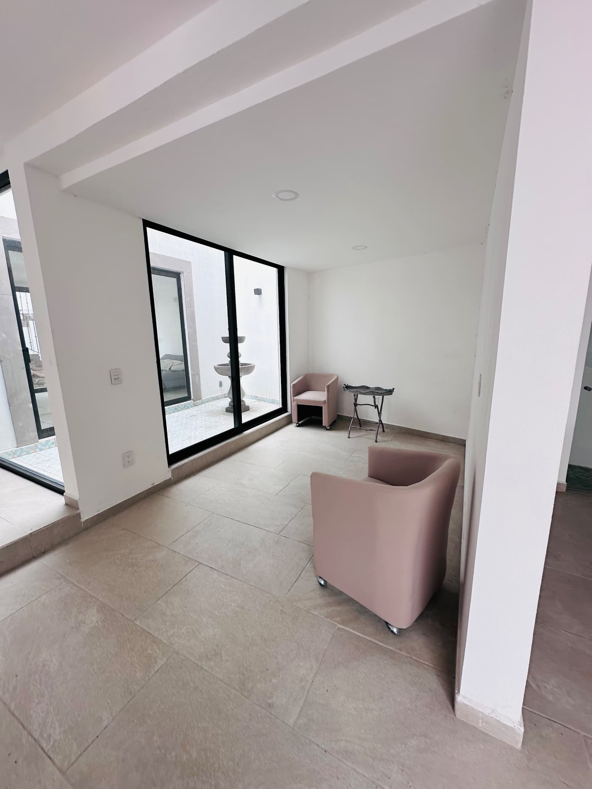 CASA VILLANUEVA — San Rafael, San Miguel de Allende — photo 4 — luminous contemporary living with terrace views