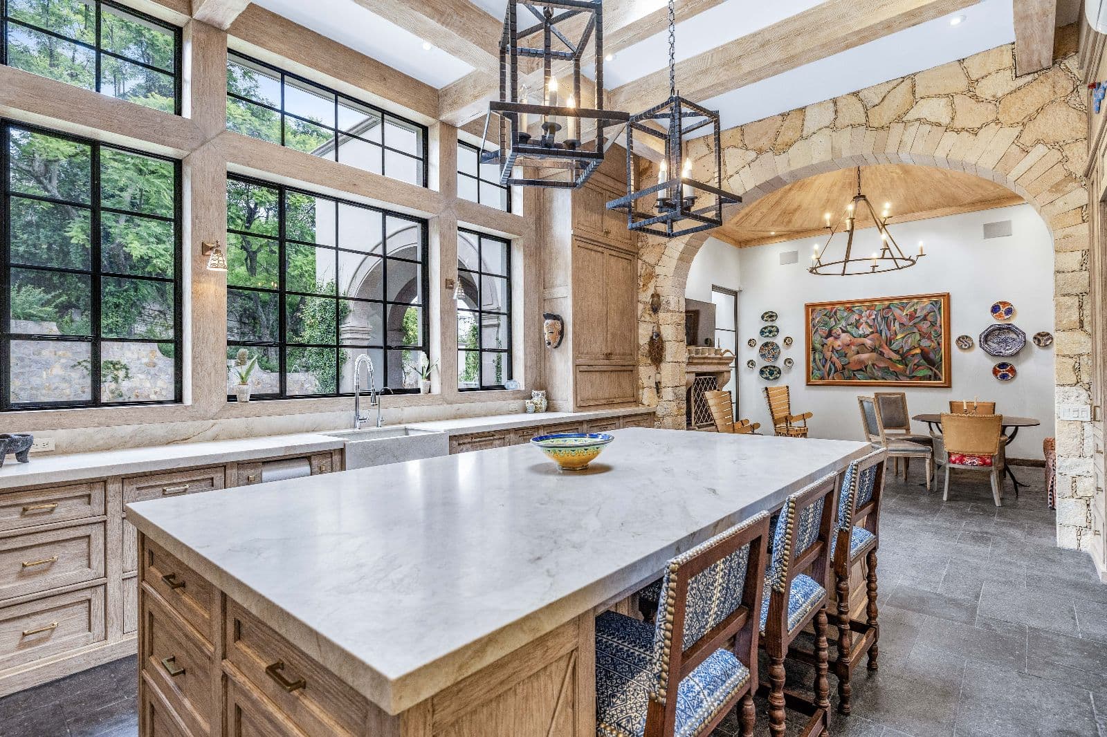 Privada Baeza — Centro, San Miguel de Allende — photo 8 — soaring ceilings, artisanal charm, abundant light