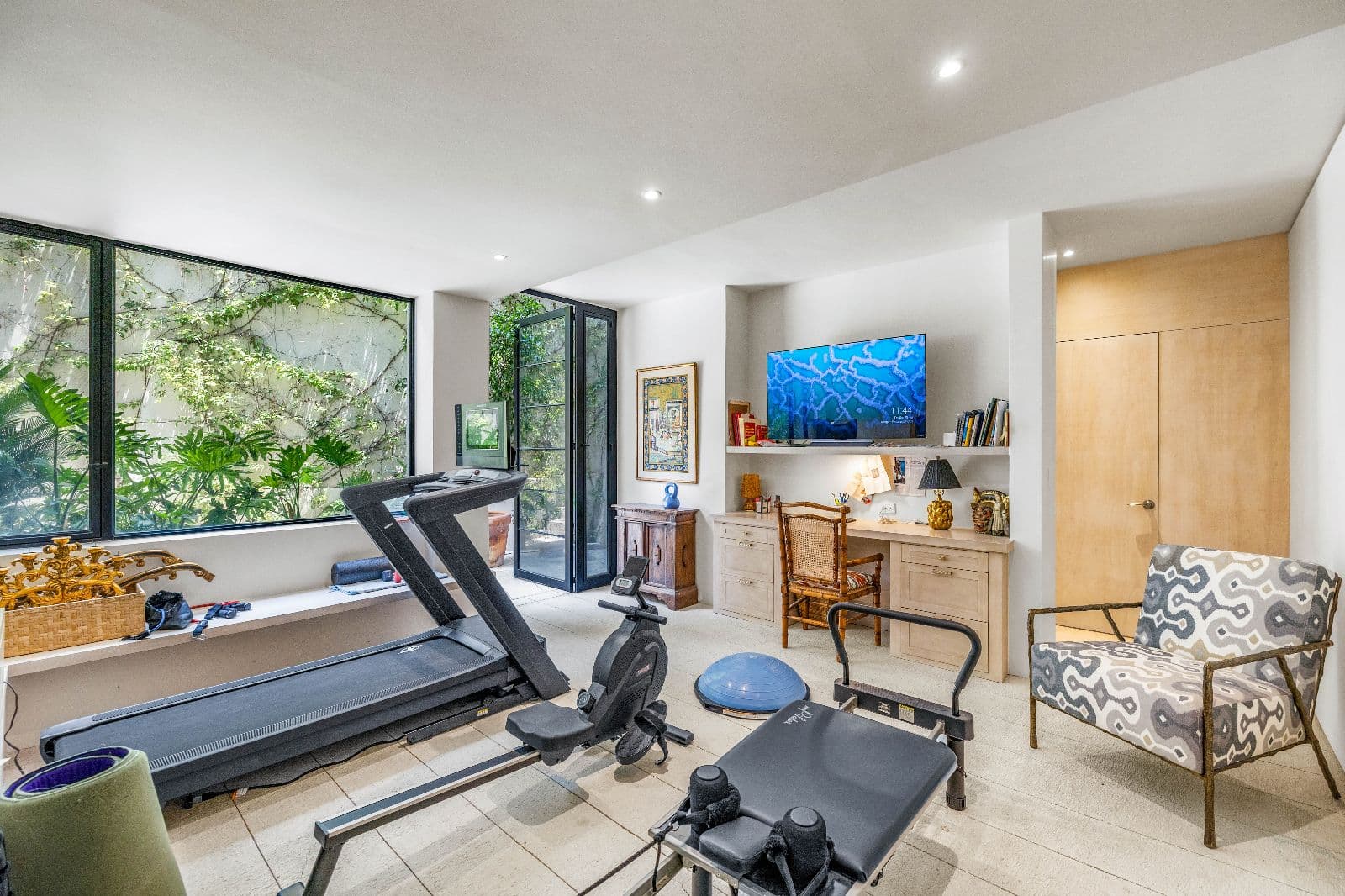 Privada Baeza — Centro, San Miguel de Allende — photo 17 — sophisticated home fitness sanctuary, garden views