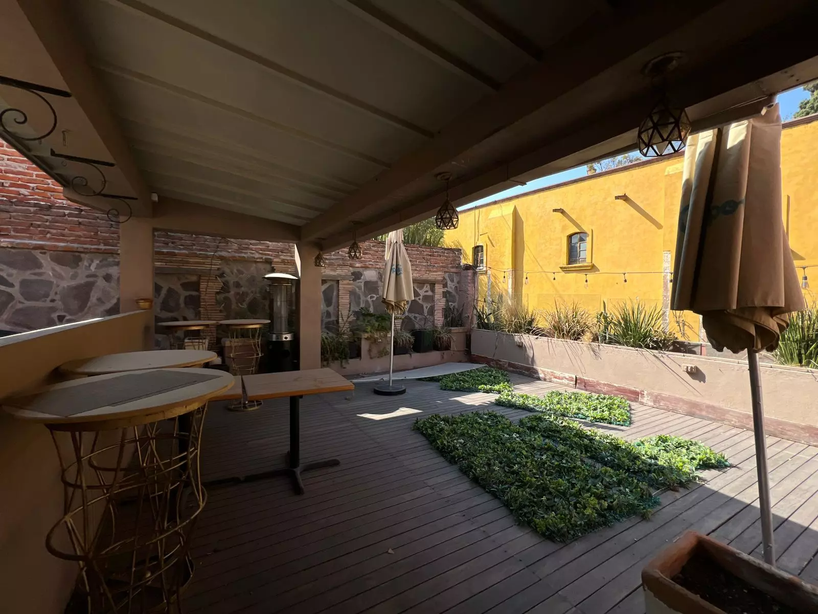 Macias 66 — San Miguel de Allende Centro, San Miguel de Allende — photo 9 — serene courtyard with architectural charm