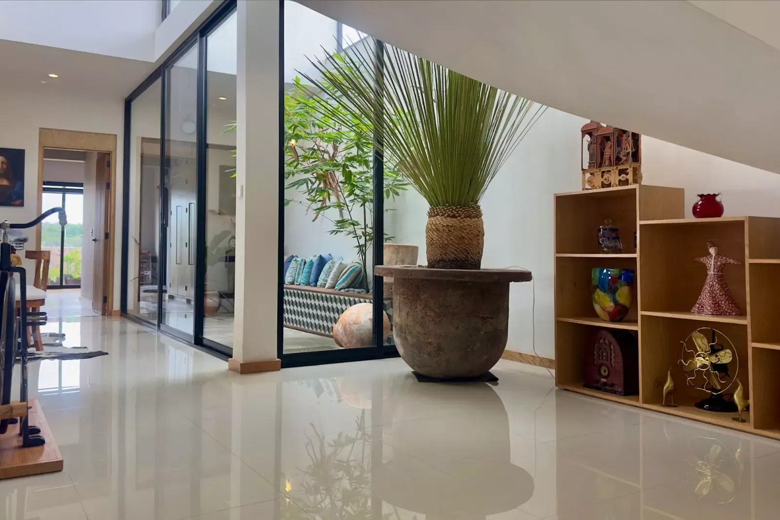 CASA CORDOBA — Residencial Malanquin la Mesa, San Miguel de Allende — photo 9 — contemporary sanctuary with soaring light-filled interiors