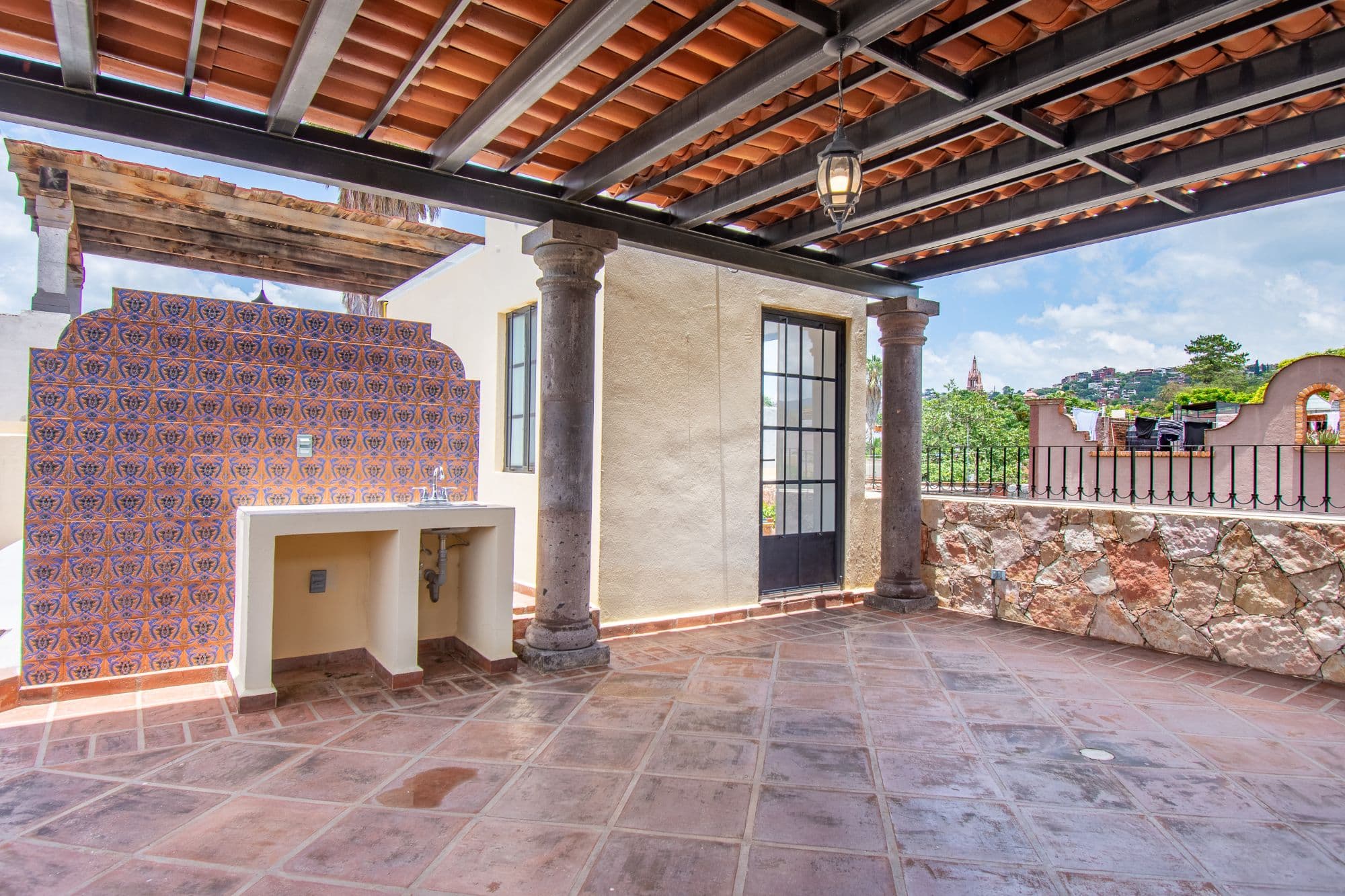 CASA PACO — San Antonio, San Miguel de Allende — photo 18 — enchanting covered terrace, panoramic vistas
