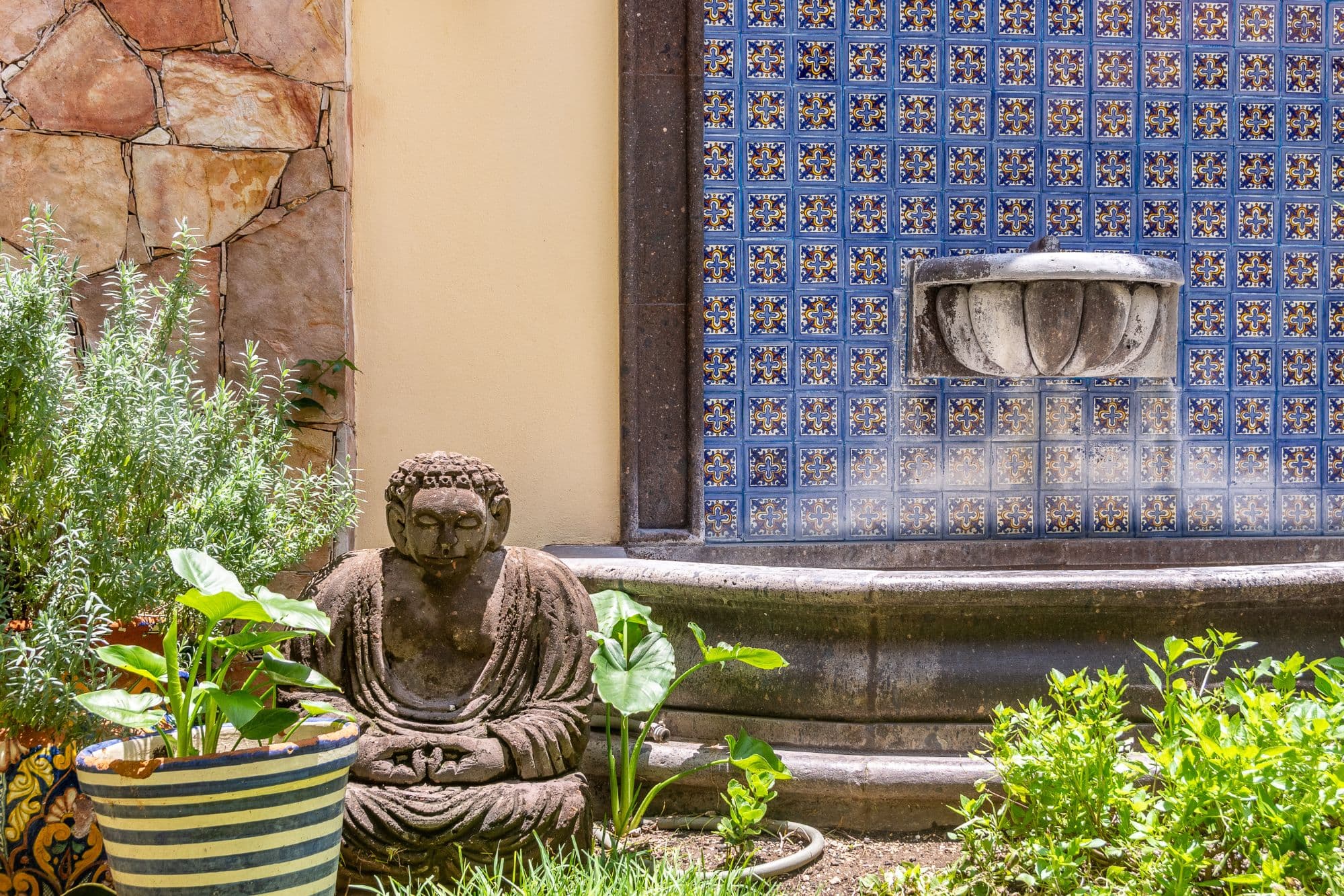 CASA PACO — San Antonio, San Miguel de Allende — photo 23 — serene courtyard sanctuary, authentic mexican charm