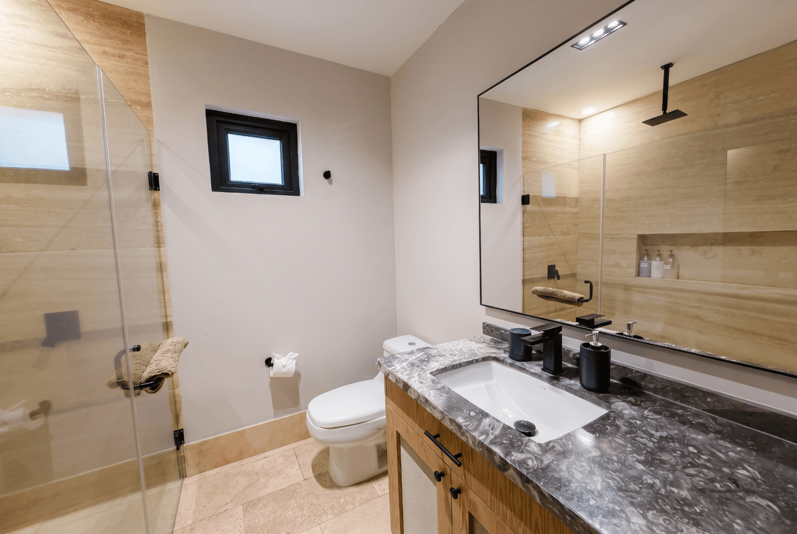 San Antonio 7 - D3 — San Antonio, San Miguel de Allende — photo 8 — contemporary spa-inspired master bath