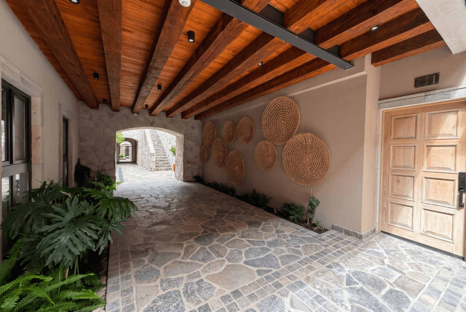 San Antonio 7 - D3 — San Antonio, San Miguel de Allende — photo 6 — rustic elegance meets architectural character