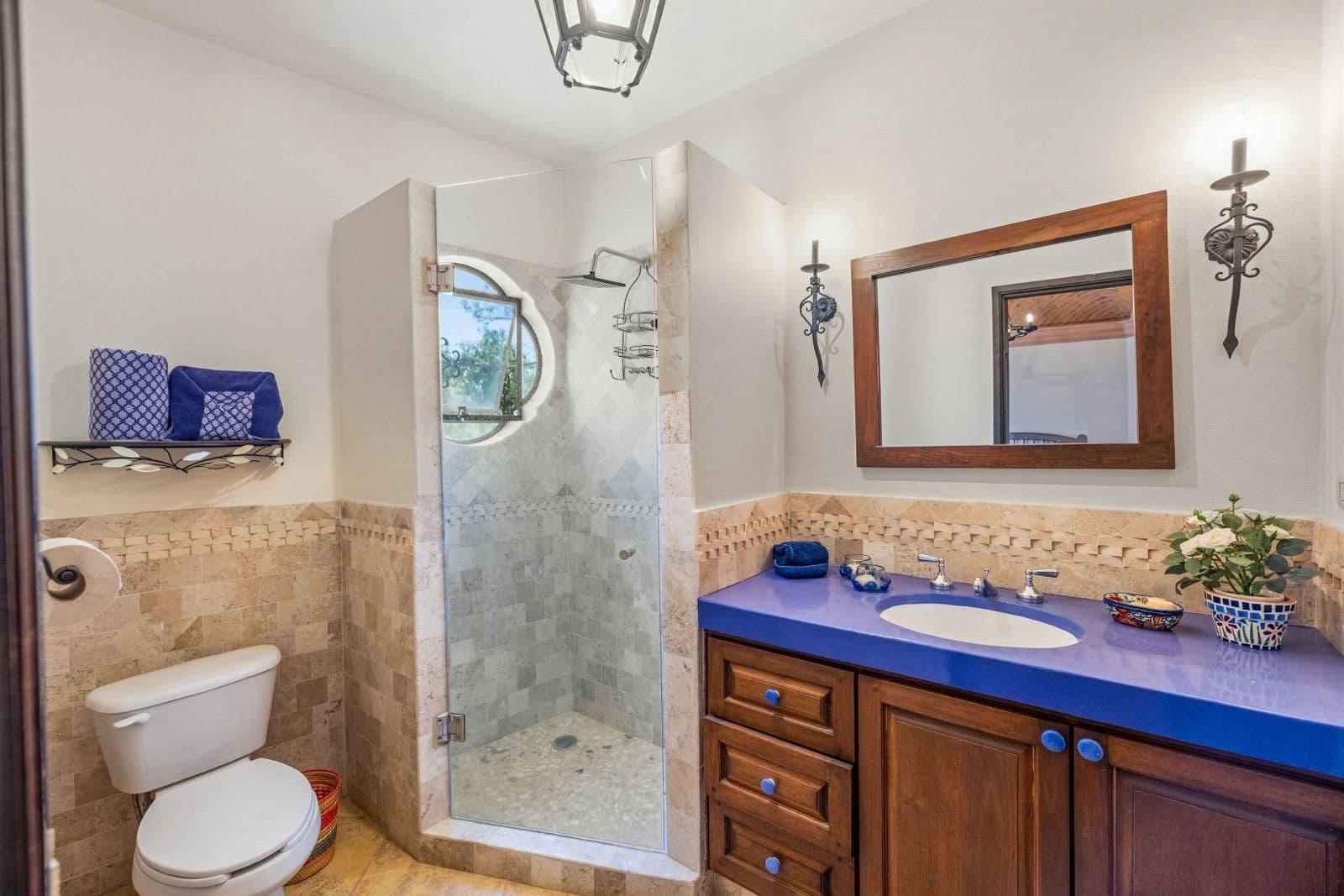 Villa Siqueiros — Zirándaro, San Miguel de Allende — photo 23 — luxurious spa-inspired master bath