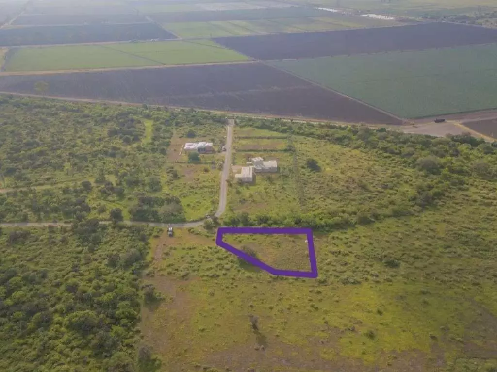 1970 Lot For Sale, El Toreador — Camino a Dr Mora, San Miguel de Allende — photo 4 — sprawling pastoral land, verdant countryside vista