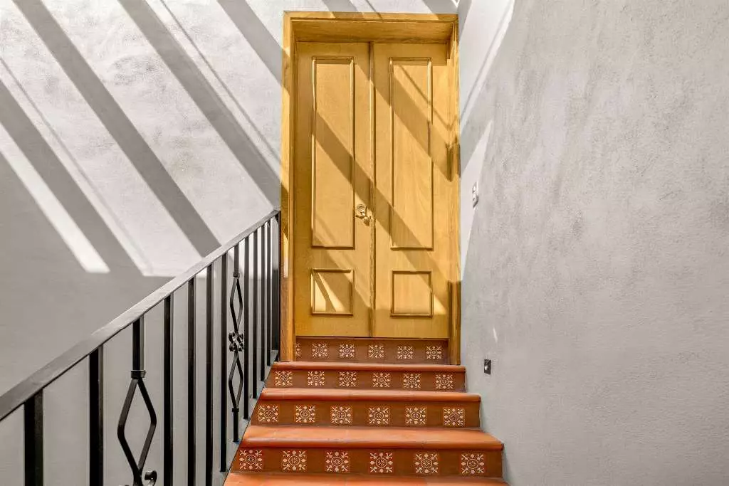 Casa Del Farolito — Guadalupe, San Miguel de Allende — photo 17 — golden doors, artisanal tilework, abundant light