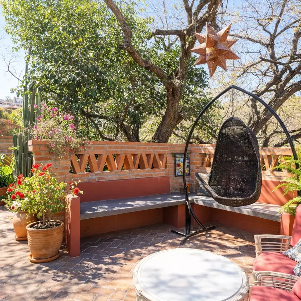 Casa Vergel — San Antonio, San Miguel de Allende — photo 18 — enchanting courtyard with mature shade trees