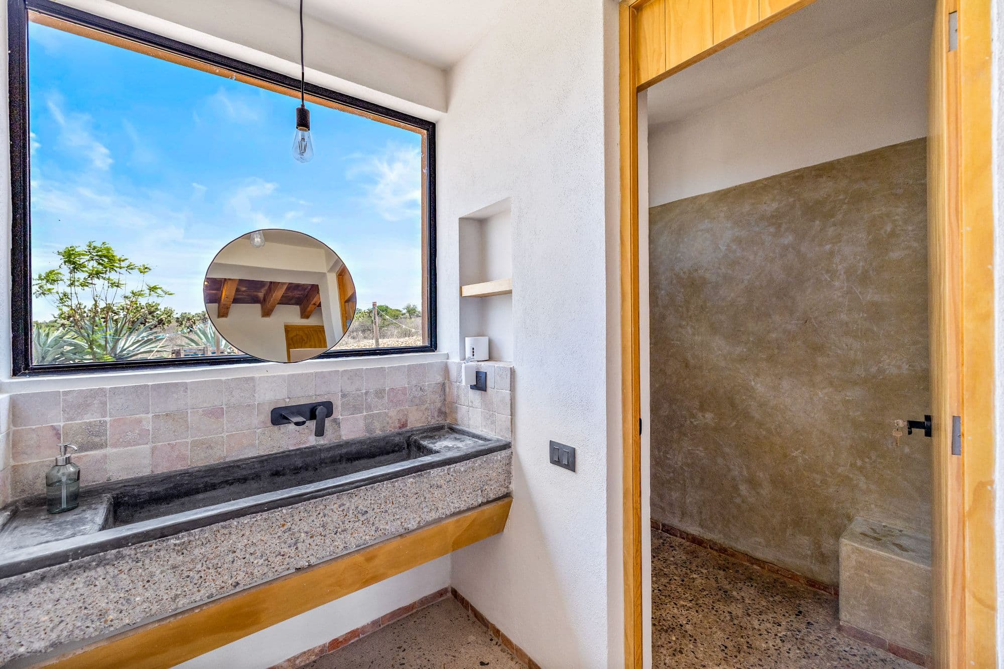 Villa Jacaranda - Architectural Country Living Near San Miguel — Capadero (San Isidro Capadero), San Miguel de Allende — photo 15 — luminous spa-inspired bathroom oasis
