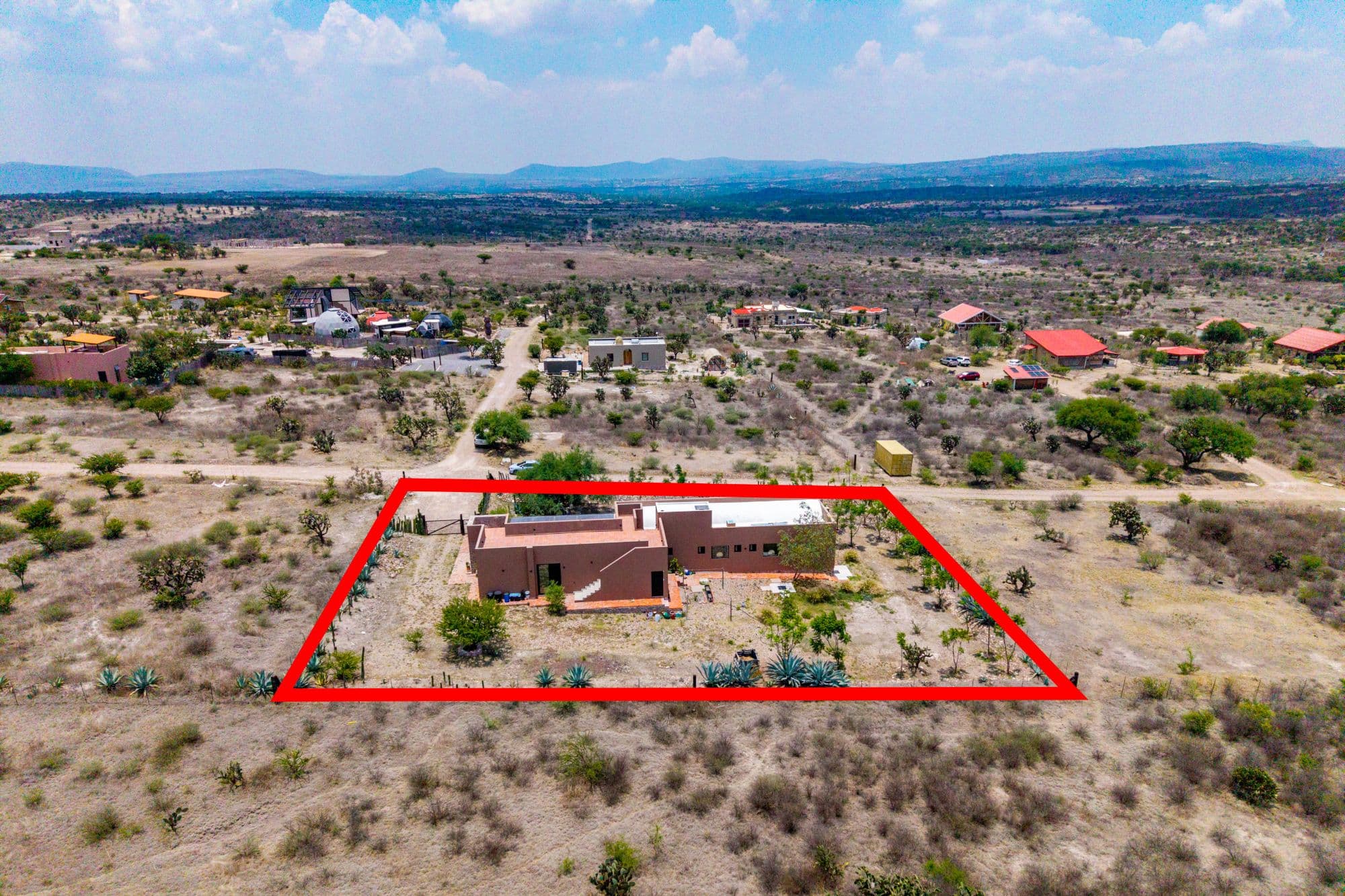 Villa Jacaranda - Architectural Country Living Near San Miguel — Capadero (San Isidro Capadero), San Miguel de Allende — photo 28 — expansive desert sanctuary with panoramic mountain vistas