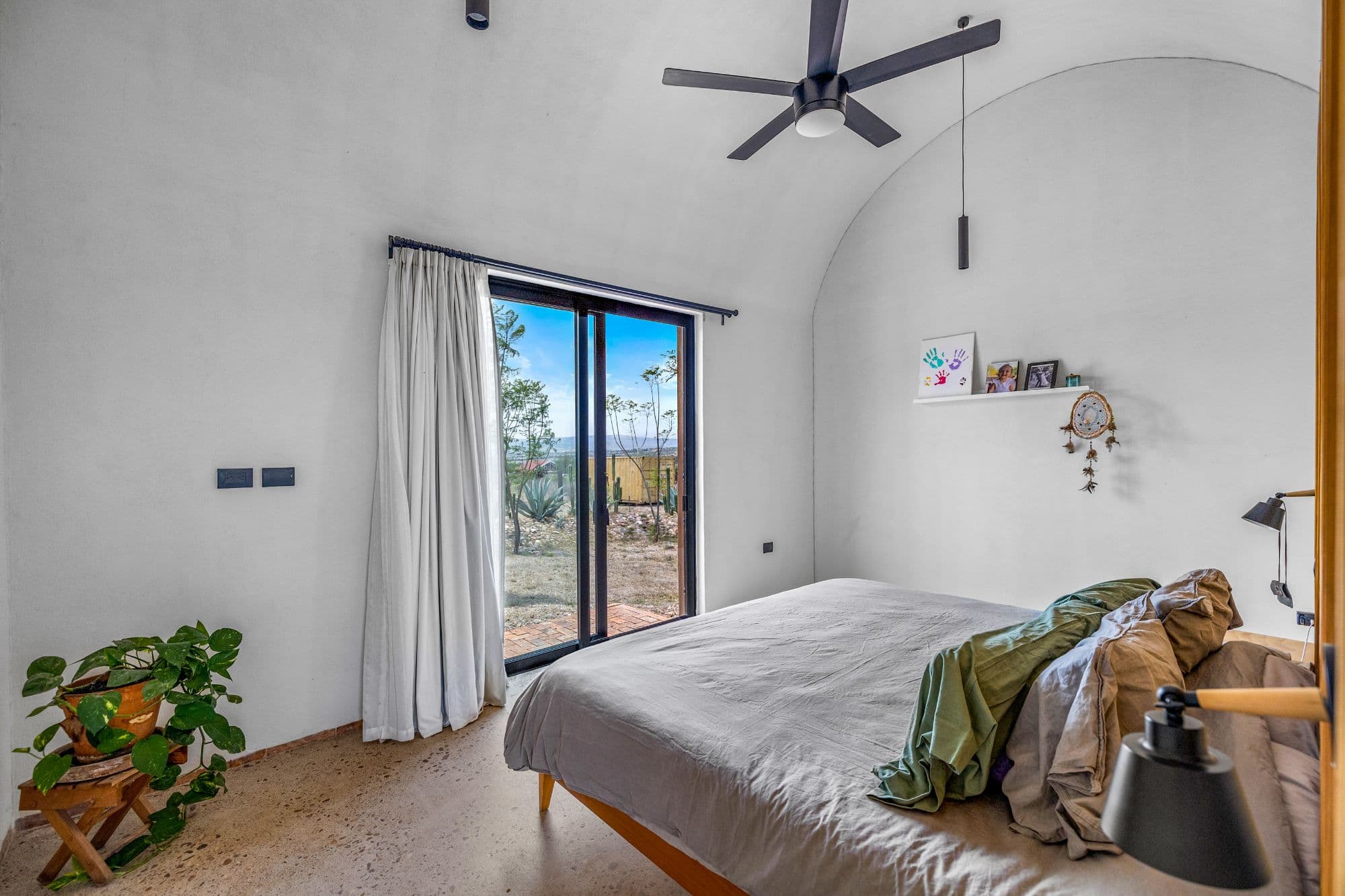 Villa Jacaranda - Architectural Country Living Near San Miguel — Capadero (San Isidro Capadero), San Miguel de Allende — photo 19 — serene bedroom, soaring vaulted ceilings, panoramic views