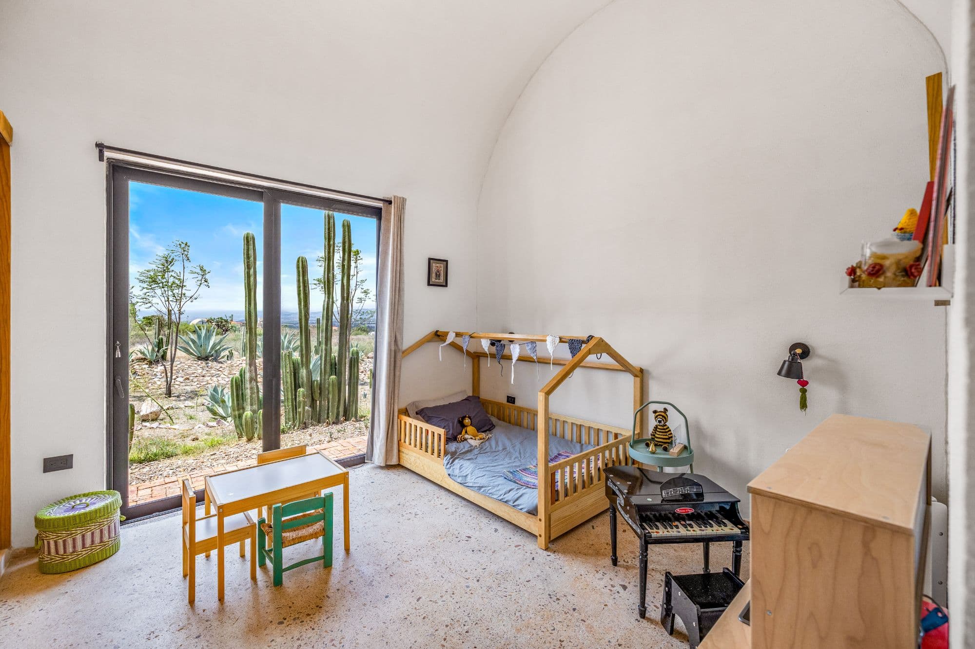 Villa Jacaranda - Architectural Country Living Near San Miguel — Capadero (San Isidro Capadero), San Miguel de Allende — photo 16 — charming child's retreat with panoramic views