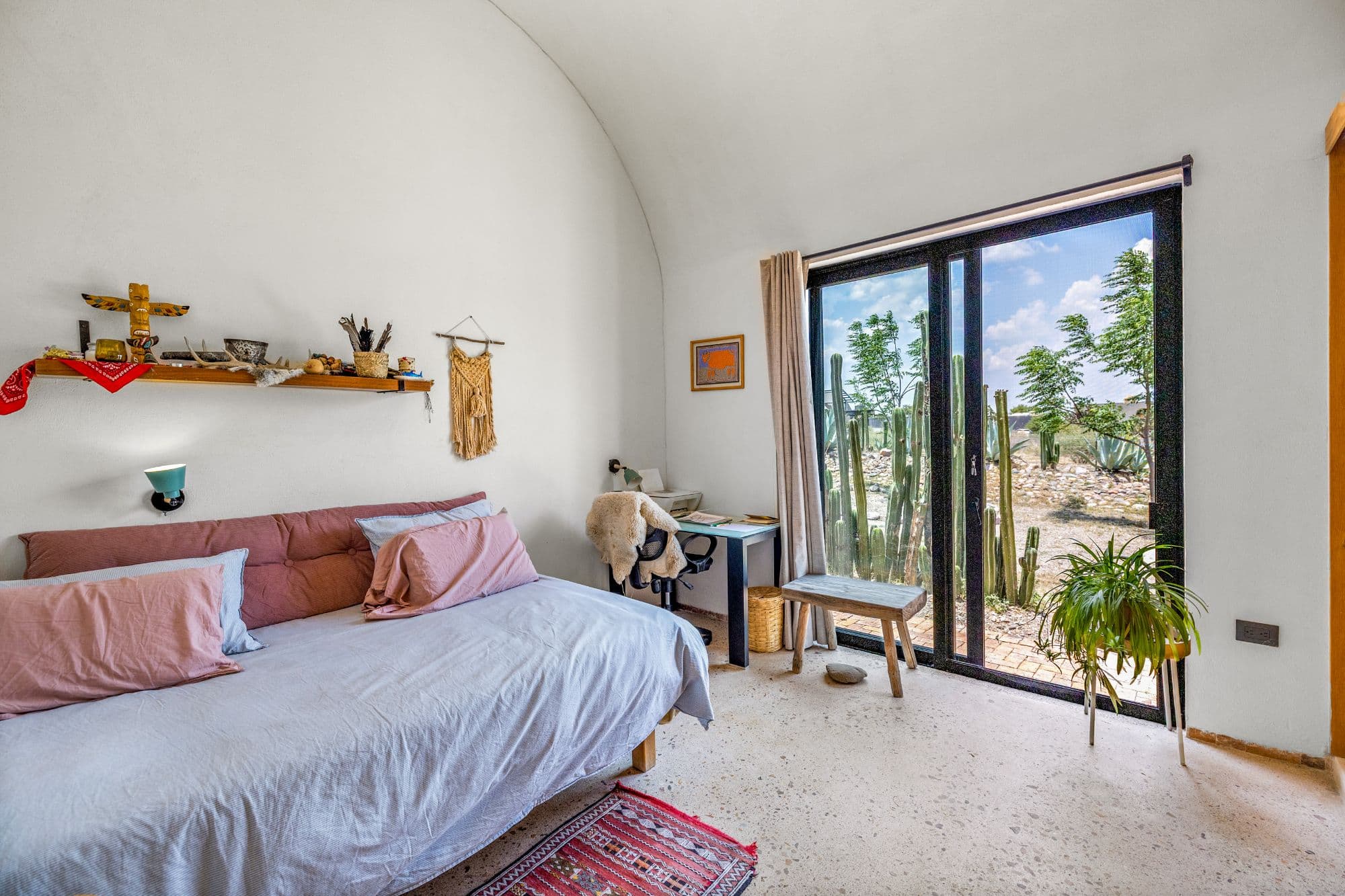 Villa Jacaranda - Architectural Country Living Near San Miguel — Capadero (San Isidro Capadero), San Miguel de Allende — photo 13 — serene bedroom, desert landscape vistas