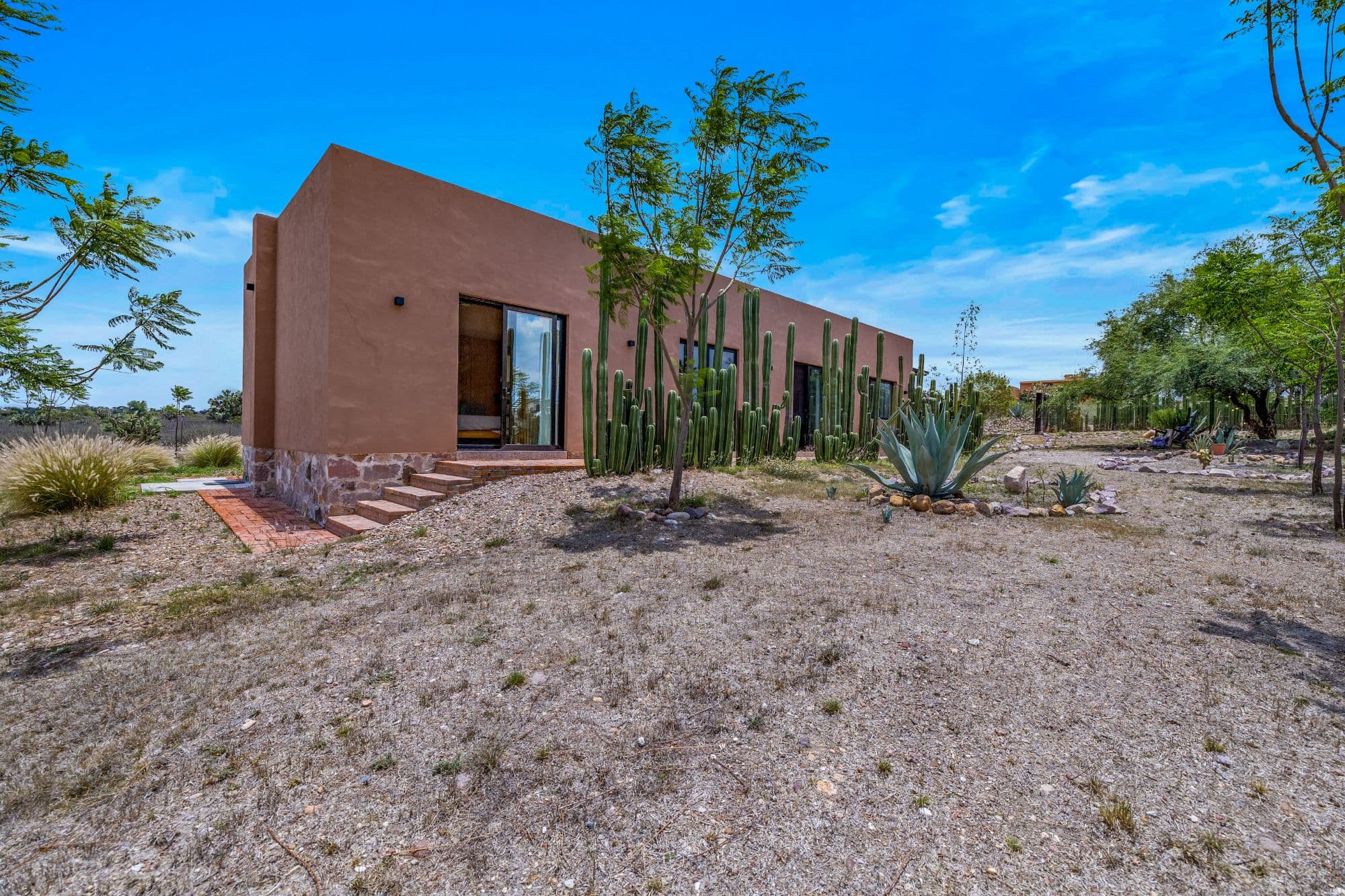 Villa Jacaranda - Architectural Country Living Near San Miguel — Capadero (San Isidro Capadero), San Miguel de Allende — photo 25 — desert sanctuary with architectural charm