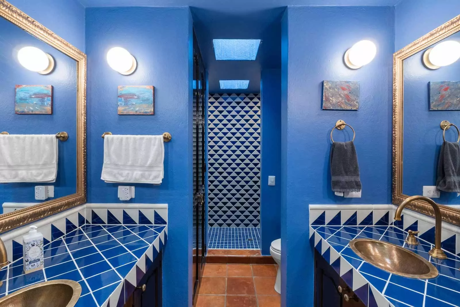 Casa Perro Afortunado — Atascadero (Arcos de San Miguel), San Miguel de Allende — photo 13 — vibrant artistic bathroom with artisanal tilework