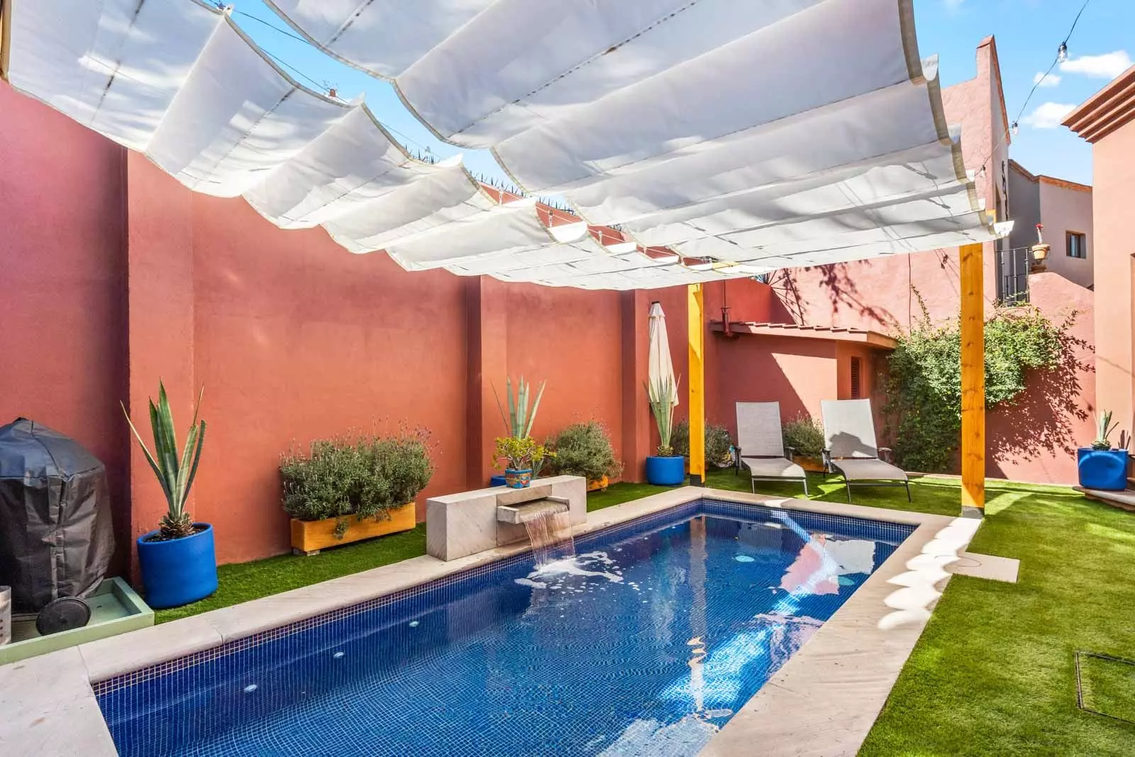 Casa Perro Afortunado — Atascadero (Arcos de San Miguel), San Miguel de Allende — photo 17 — serene courtyard oasis with refreshing pool