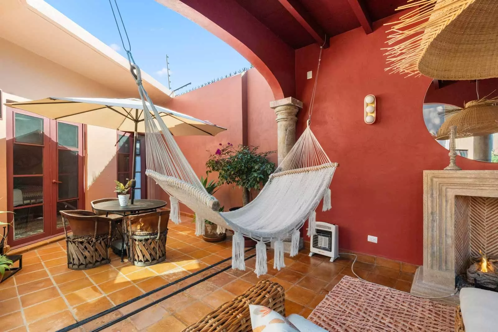 Casa Perro Afortunado — Atascadero (Arcos de San Miguel), San Miguel de Allende — photo 16 — bohemian terrace, vibrant mexican charm