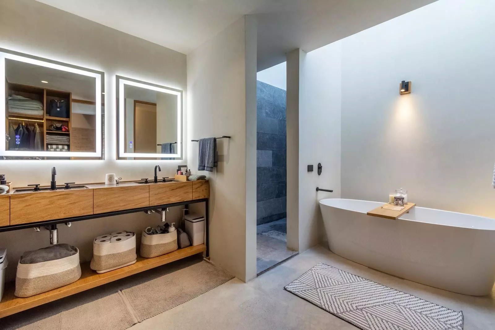 Indigo 8 — Guadiana, San Miguel de Allende — photo 25 — contemporary spa-inspired master bath retreat