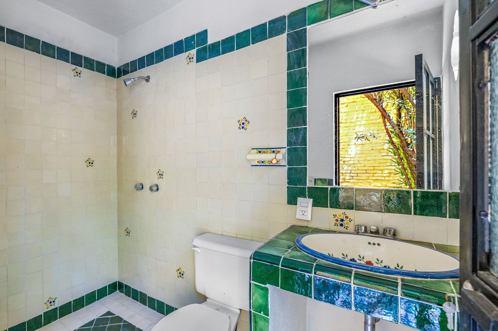 Great Renovation Project — San Antonio, San Miguel de Allende — photo 8 — charming traditional mexican bathroom retreat